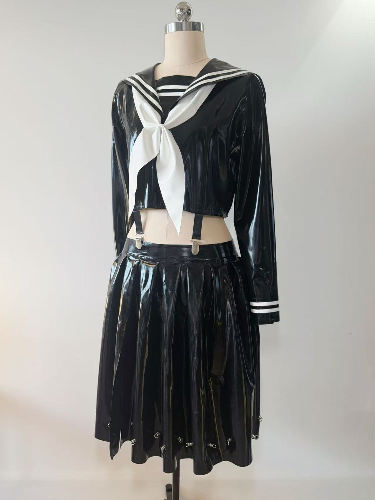 Shōwa Sukeban Sailor Latex Uniform Set