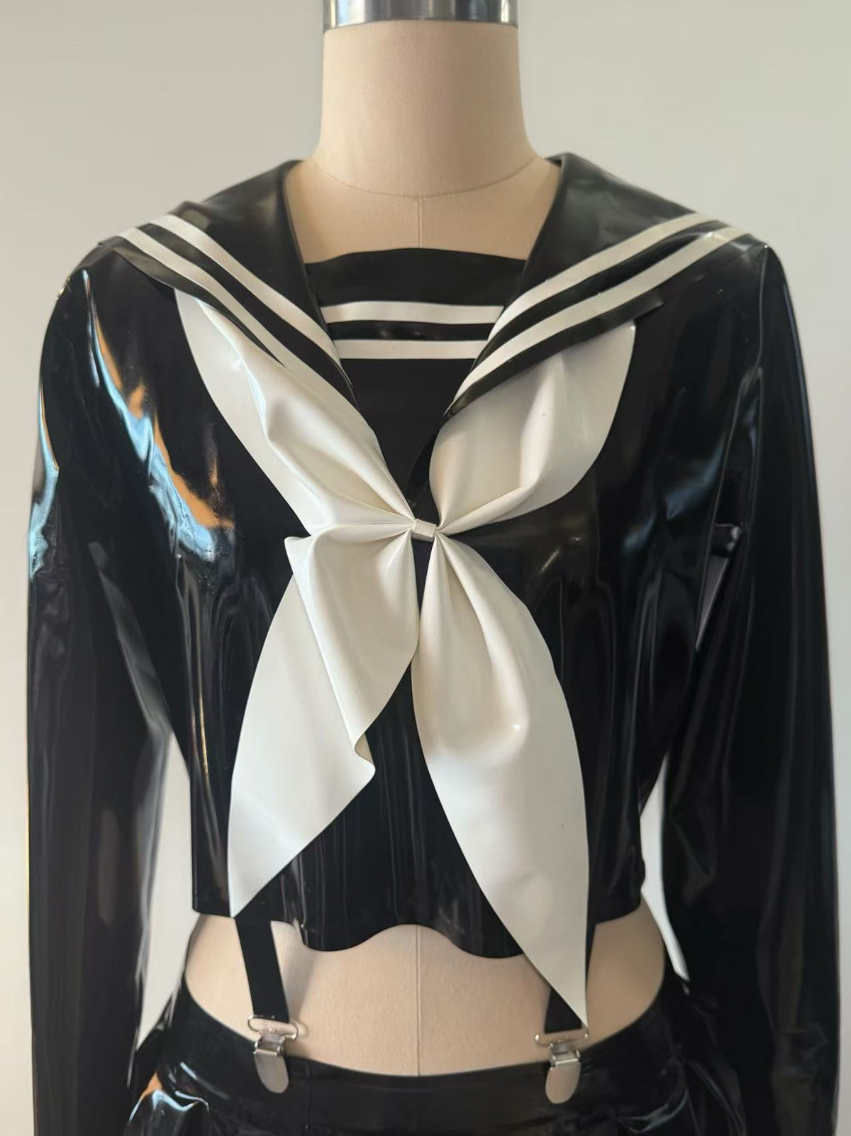 Shōwa Sukeban Sailor Latex Uniform Set